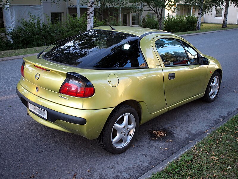 File:Green-yellow Opel Tigra 01.JPG