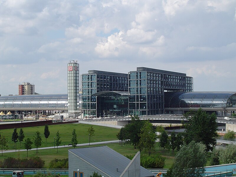 File:Hauptbahnhof.JPG