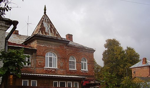 Теремок в русском стиле в усадьбе баронов Боде Мещерское