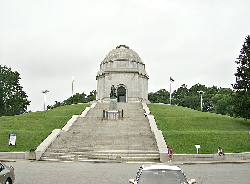 File:McKinley Grave.JPG