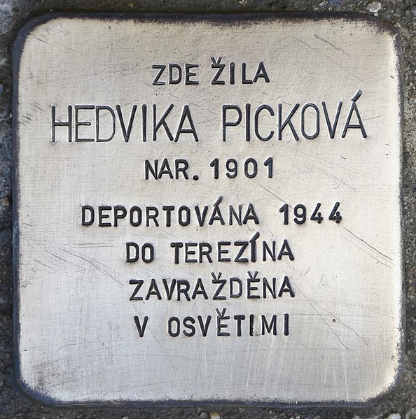 File:Stolperstein für Hedvika Pickova.jpg