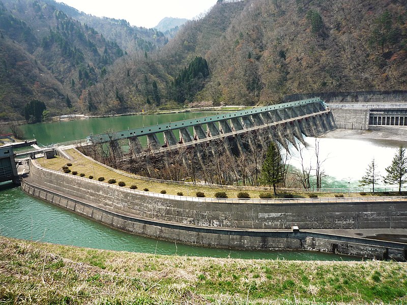 File:Toyomi Dam.jpg