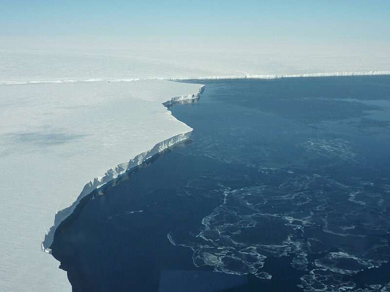 File:Getz Ice Shelf.jpg