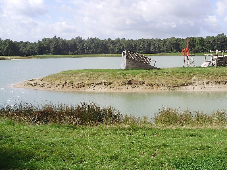 File:Spokeplas Noordwolde 2008.jpg