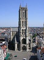 La torre de San Bavón (Gante) tenía una aguja muy alta, pero fue destruida por un rayo en el siglo XVII