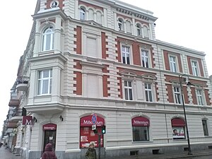 Facade on Świętojańska Street