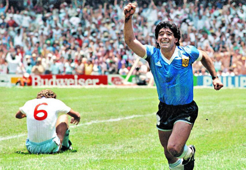 File:Maradona vs england.jpg