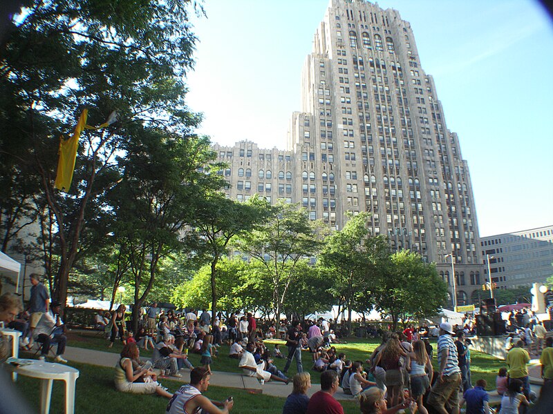 File:New Center Park (4669324582).jpg