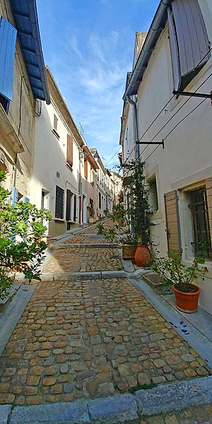 Archivo:Calles de Arles.jpg