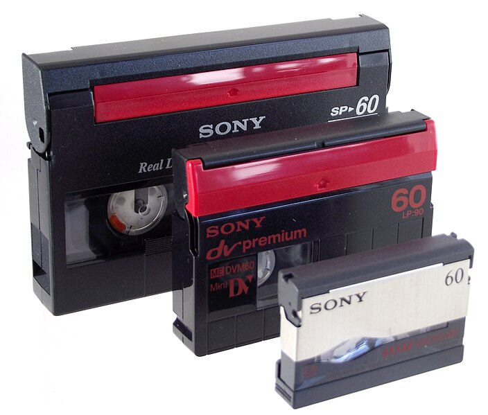 File:Comparison-of-Digital8-MiniDV-and-MicroMV-1.jpg