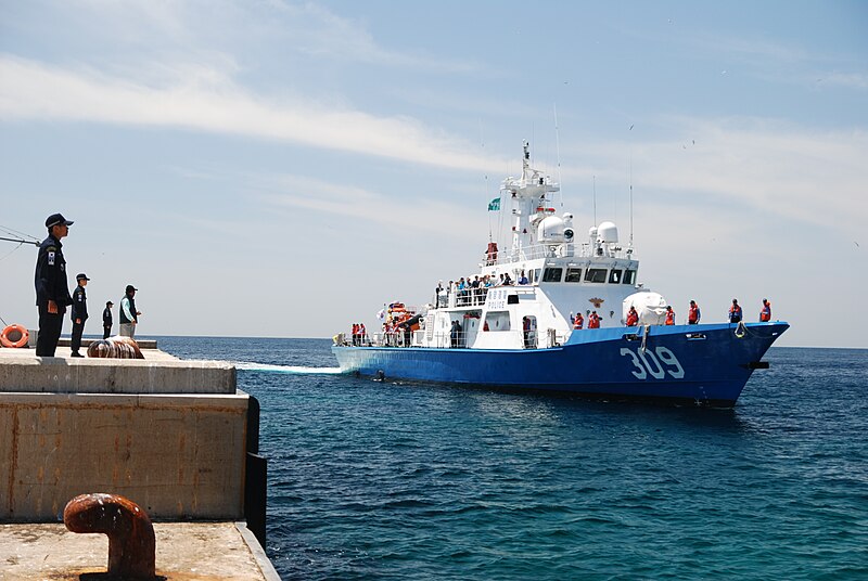 File:Dokdo-Police boat.jpg