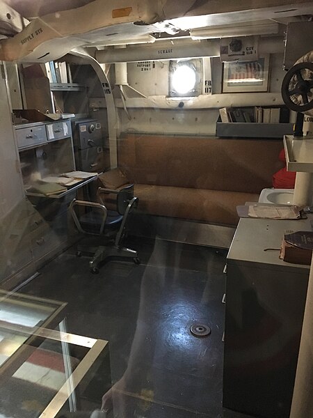 File:Officer's Stateroom.jpg