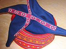 Sami hat.jpg