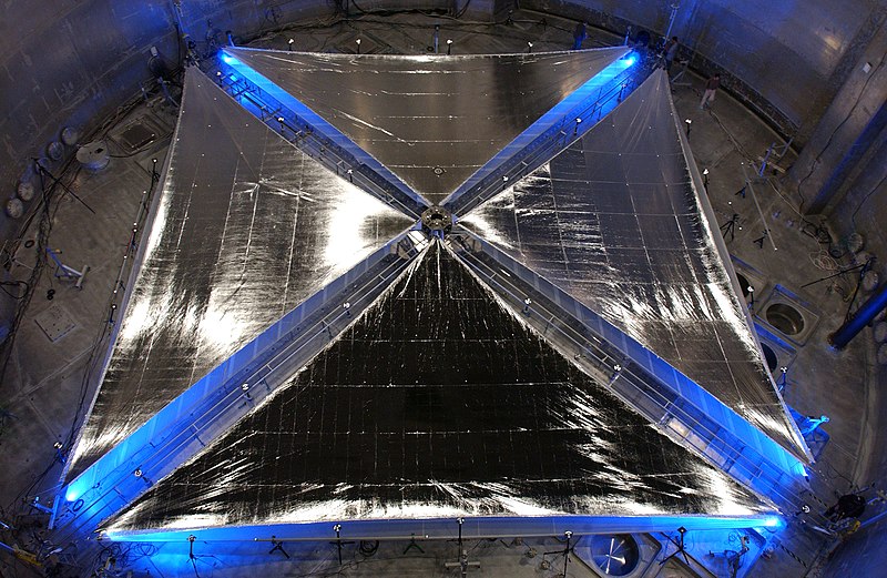 Archivo:Solar sail tests.jpg