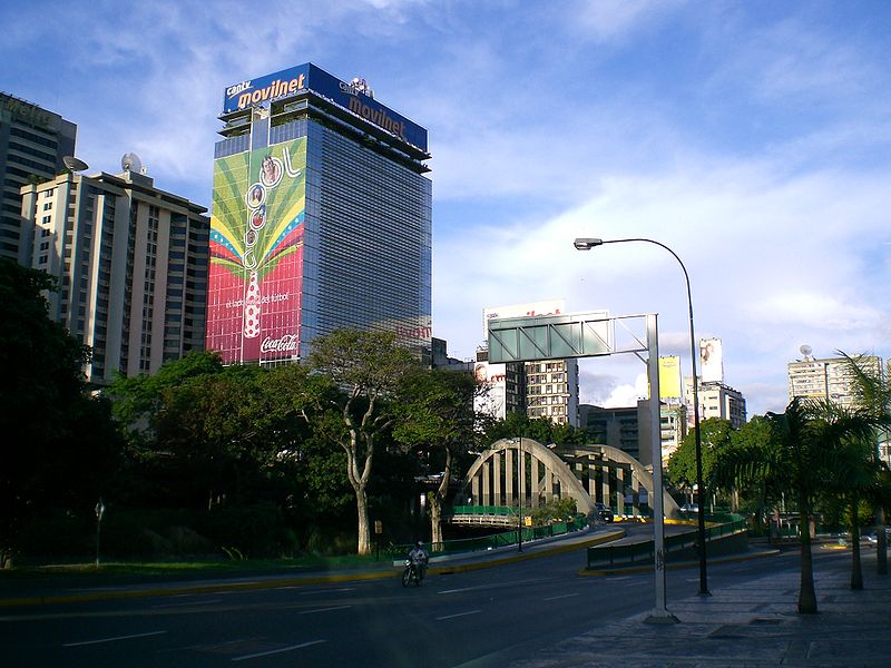 Archivo:Bello Monte, Caracas.jpg