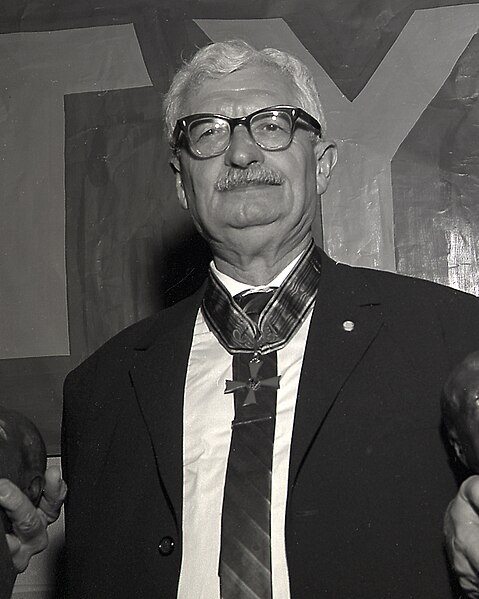 File:Hermann Oberth nel 1961.jpg