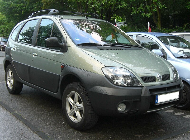 Archivo:Renault Scénic RX4 front.jpg