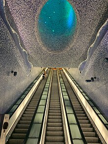 Stazione Toledo L1 Napoli.jpg