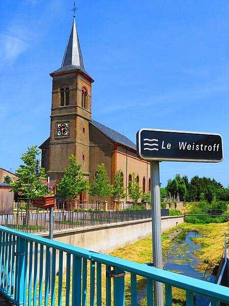 File:Waldweistroff eglise.JPG