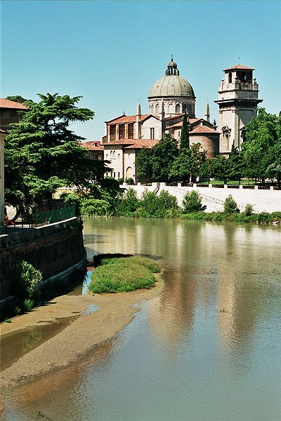 Файл:Adige Verona.jpg