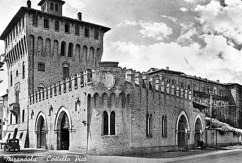 Archivo:Castello Pico, Mirandola.jpg