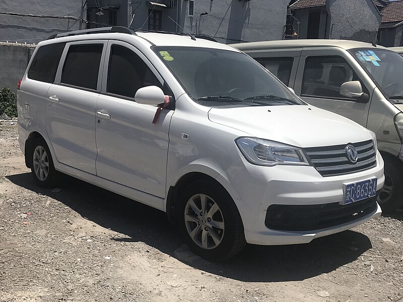 Файл:Dongfeng Fengguang 330S 001.jpg