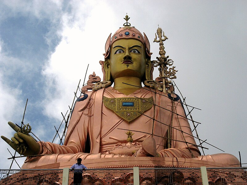 File:Guru padmasambhava statue.jpg