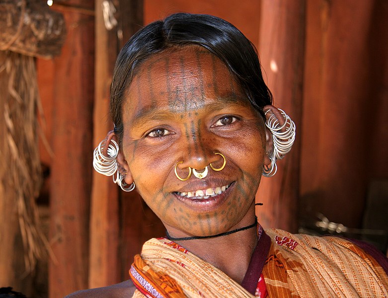 File:Kutia kondh woman.JPG