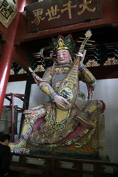 File:Lingyin temple 04.jpg