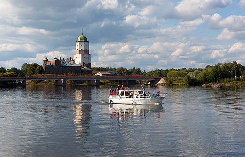 Катер в Большом Ковше