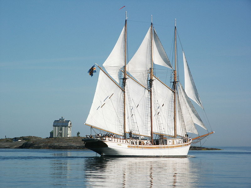 File:Schooner Linden.jpg