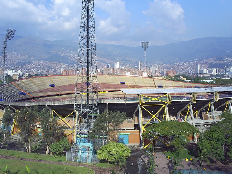 Archivo:Estadio Atanasio Girardot-Medellin.JPG