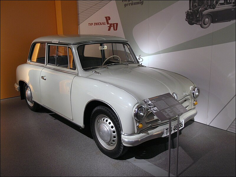 Файл:IFA P 70 Limousine.jpg