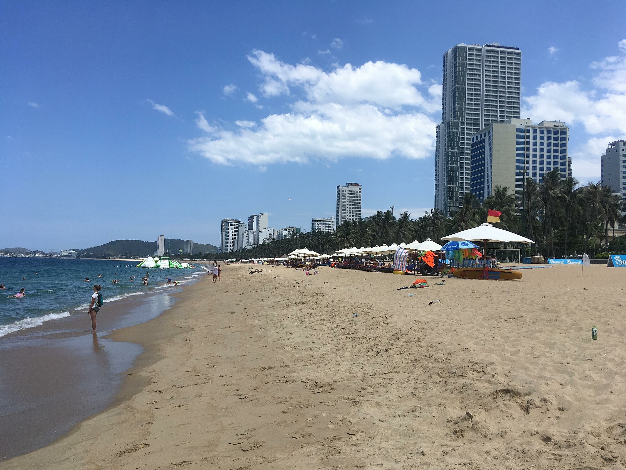 Nha Trang Beach 2.jpg