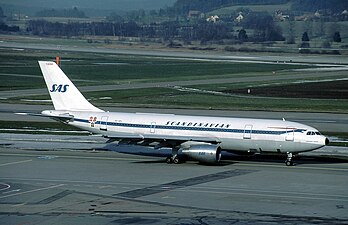 Airbus A300B2-320 at Zurich International Airport (1982)