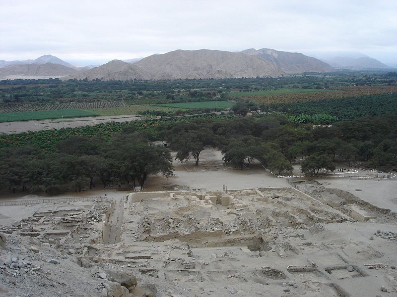 Archivo:Sechin casma valley.JPG