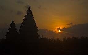 Sunrise at Shore Temple