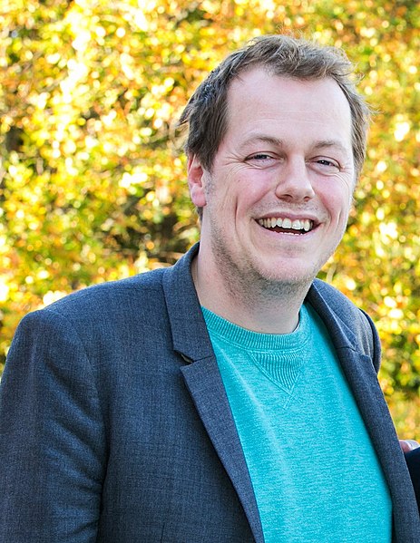 Файл:Tomparkerbowles (cropped) (cropped).jpg