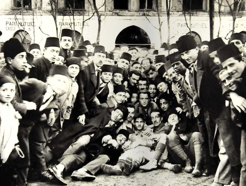 Файл:1928-29 Galatasaray.jpg