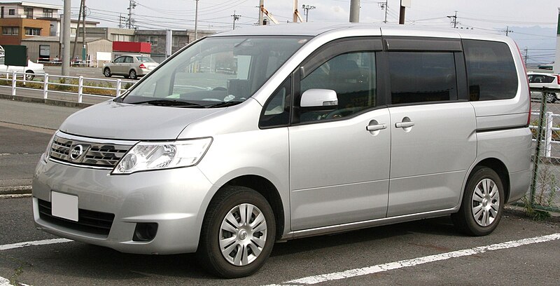 File:2007 NISSAN SERENA 20S.jpg