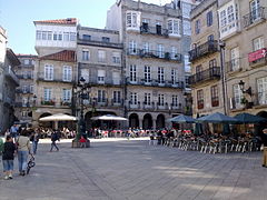 Plaza de la Constitución en la zona vieja de la ciudad.