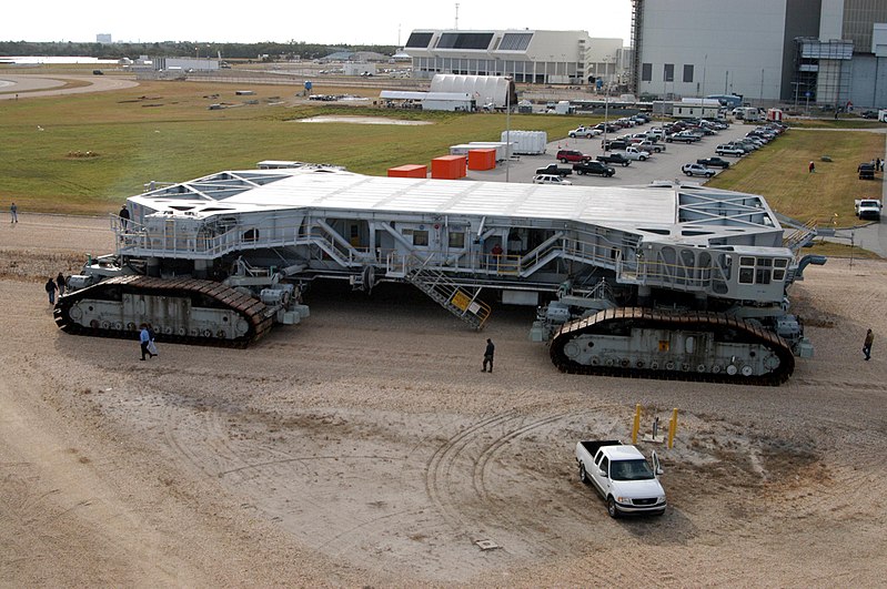 File:Crawler-Transporter.jpg