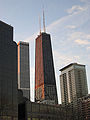 Vista del John Hancock Center al atardecer.