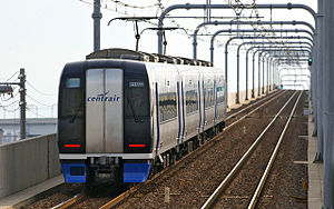 An image of Meitetsu 2000 series electric multiple unit on the Meitetsu Airport line.