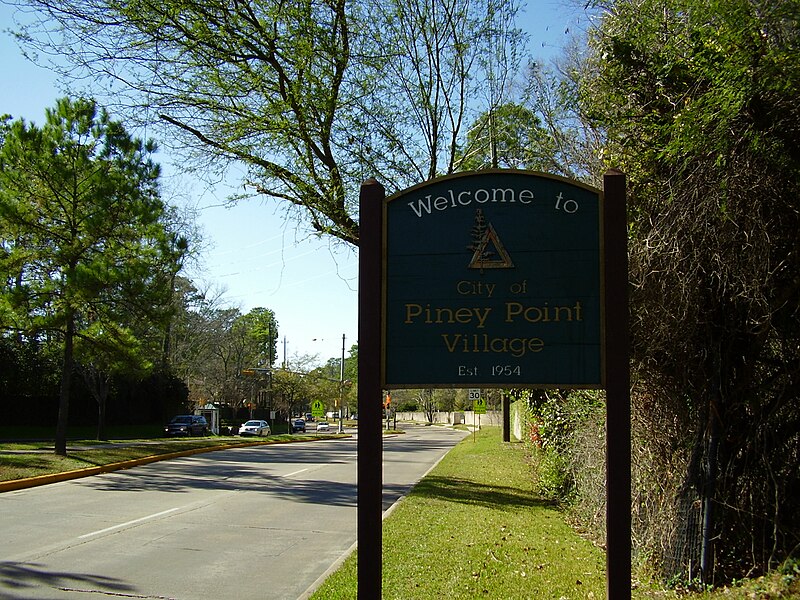 File:PineyPointVillageTexasSign.JPG