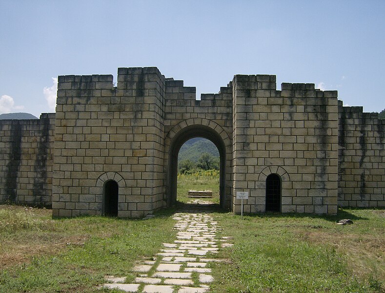 File:Preslav fortress 11.jpg