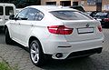 BMW X6 вид сзади