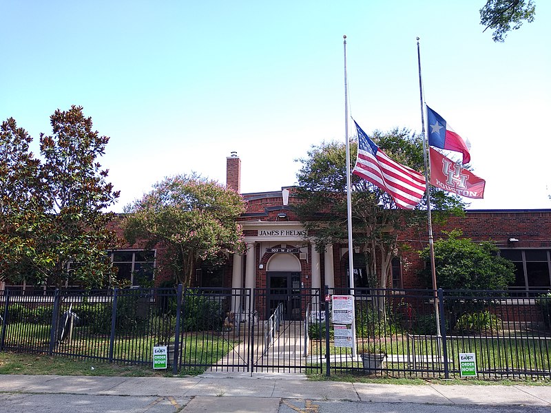 File:Helms Elementary School.jpg