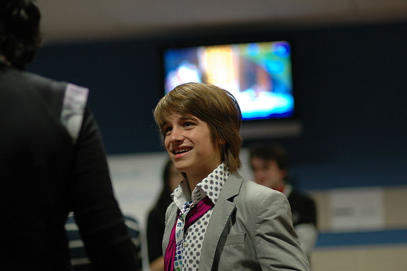 Файл:Ralf Mackenbach JESC 2010.JPG