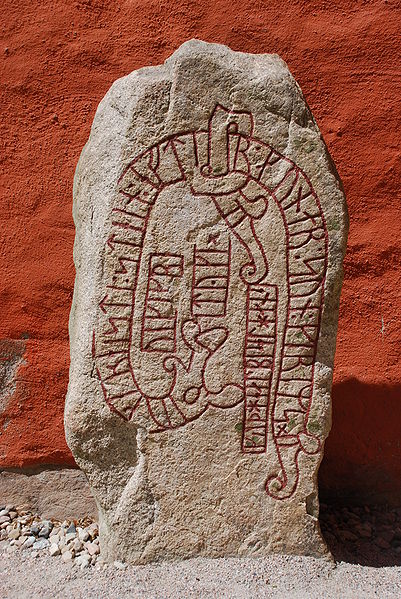 Archivo:Runestone Sm10.JPG